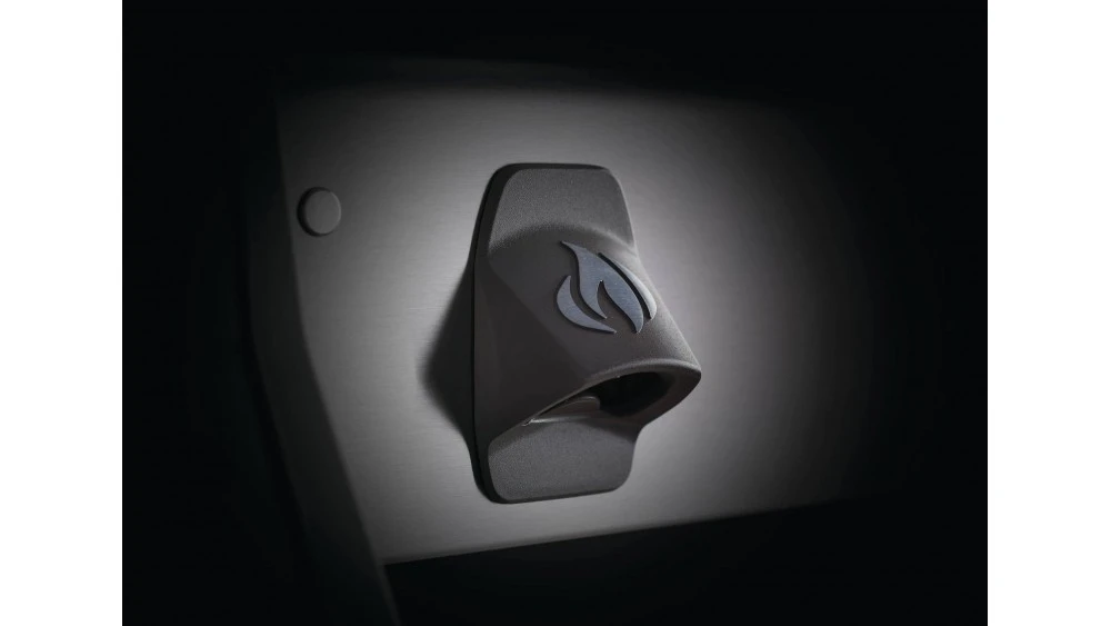 Napoleon Rogue RSE625RSIBPSS-1-GB Gas BBQ - Free Cover & Accessories 5 Napoleon Rogue RSE625RSIBPSS-1-GB Gas BBQ - Free Cover & Accessories - Image 5