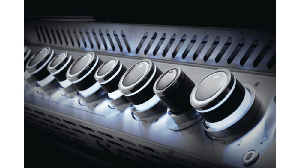 Napoleon Prestige PRO665RSIBPSS-3-GB Gas BBQ - Free Rotisserie And Cover 6 Napoleon Prestige PRO665RSIBPSS-3-GB Gas BBQ - Free Rotisserie And Cover - Image 6