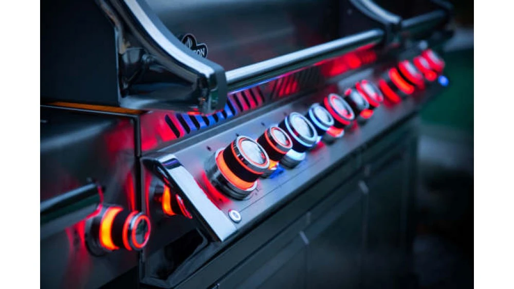 Napoleon Prestige PRO825RSBIPSS-3-GB Gas BBQ - Free Rotisserie And Cover 17 Napoleon Prestige PRO825RSBIPSS-3-GB Gas BBQ - Free Rotisserie And Cover - Image 17